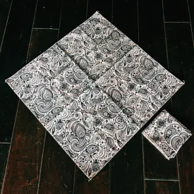 English Paisley Bandana [Indigo]
