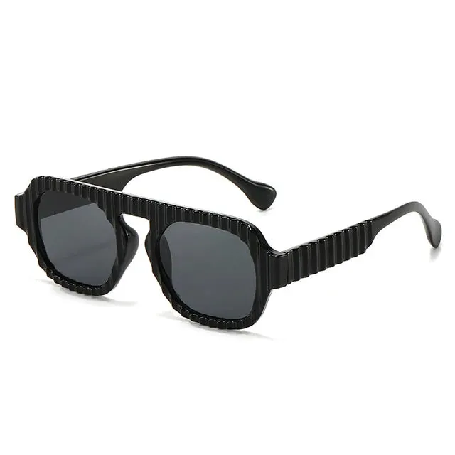 "On the go" Square Fashion Plastic Frame Sunglasses